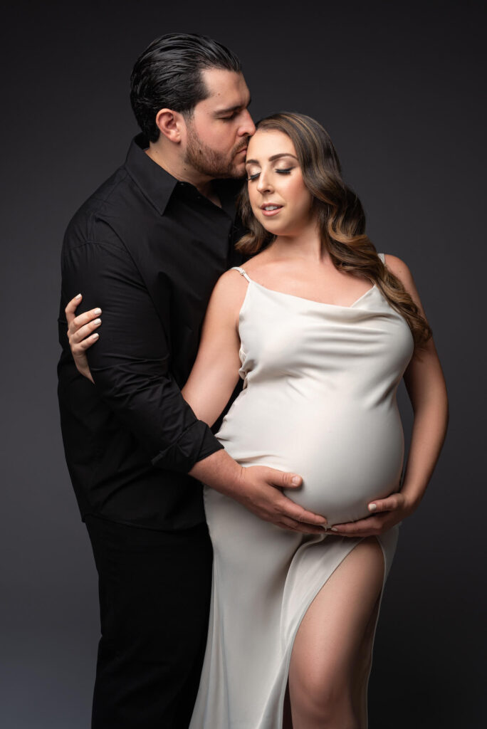 best nyc maternity photographer, maternity photography near me, maternity portraits queens ny