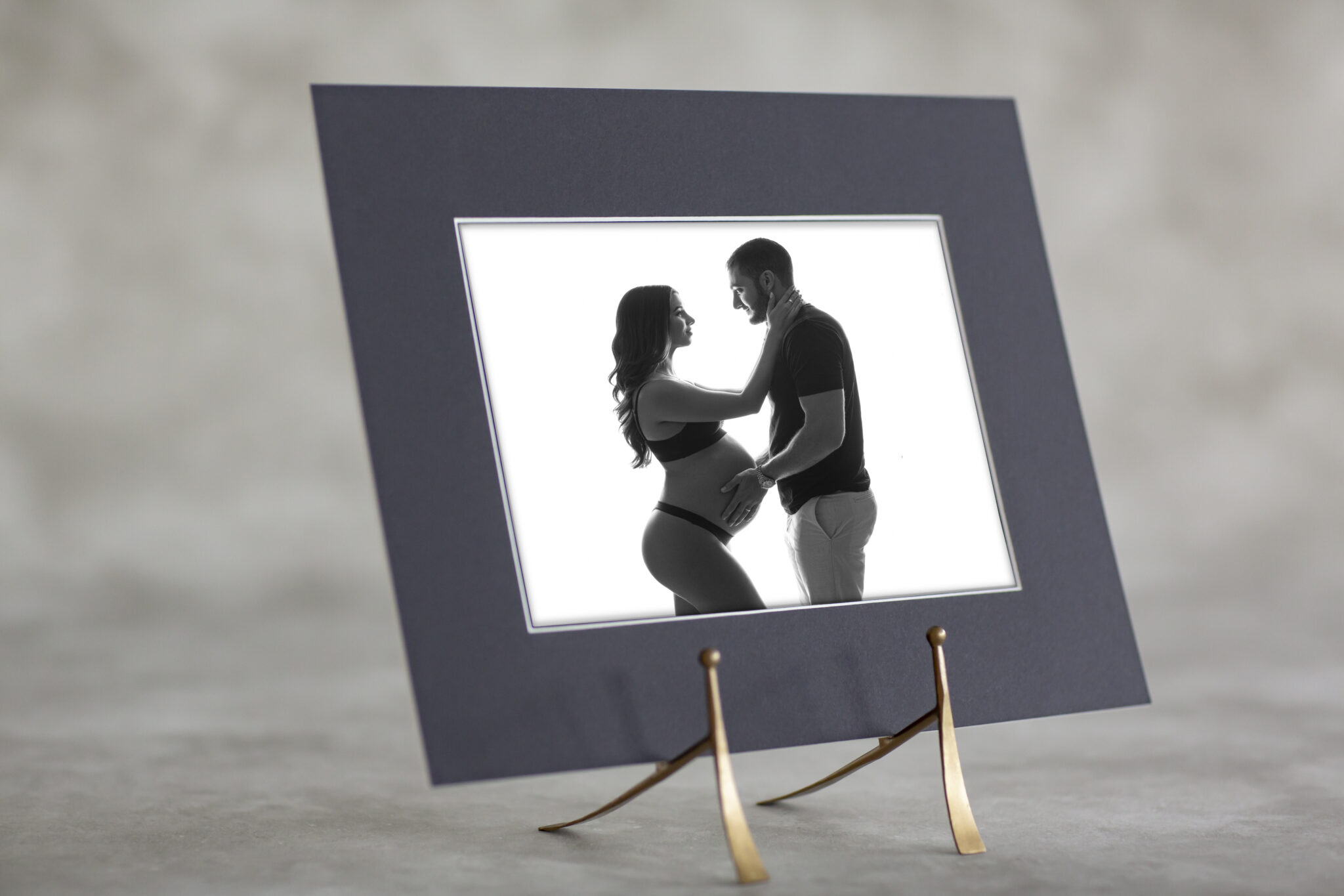 Matted print of couples maternity portrait