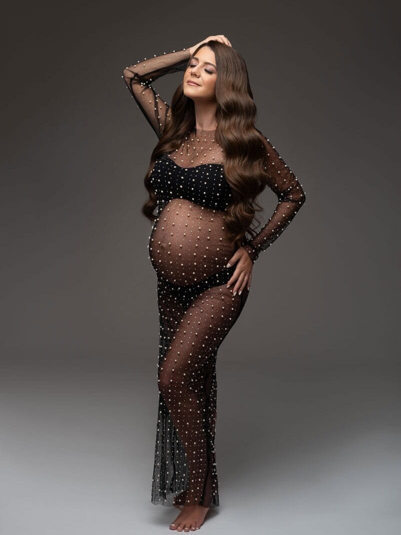 Maternity portrait at Brilianna Photography in Forest Hills, Queens, image 4 of 23