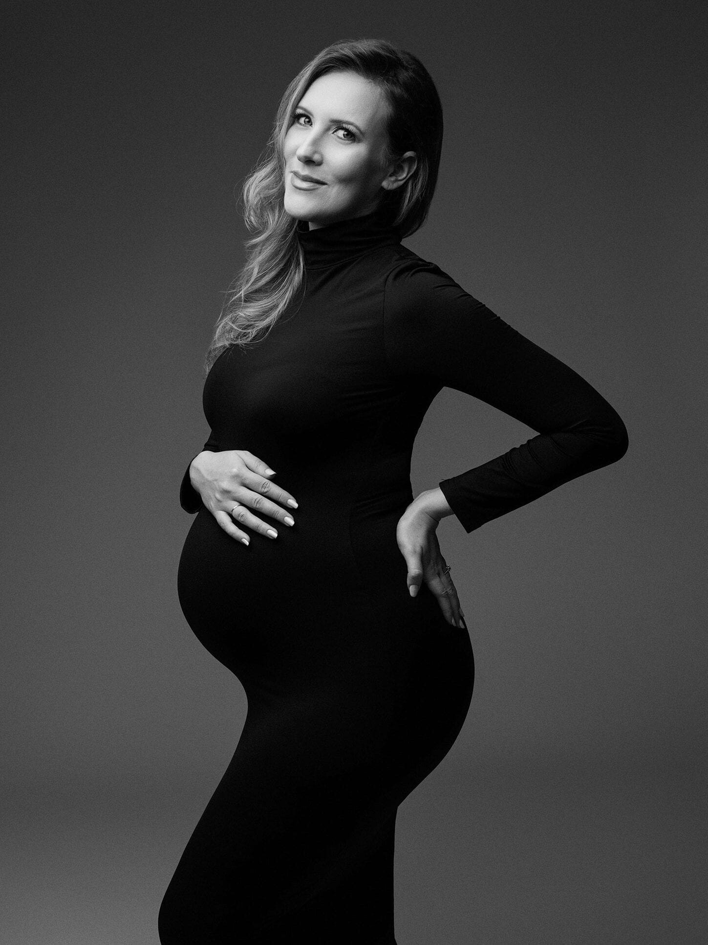 Maternity portrait at Brilianna Photography in Forest Hills, Queens, set 2, frame 1